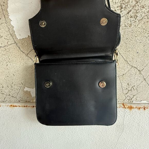 Black Faux Croc Embossed Crossbody Bag Gold Hardware Floral Lining Charles David - Picture 6 of 10